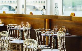 VIP Paris Yacht Hôtel